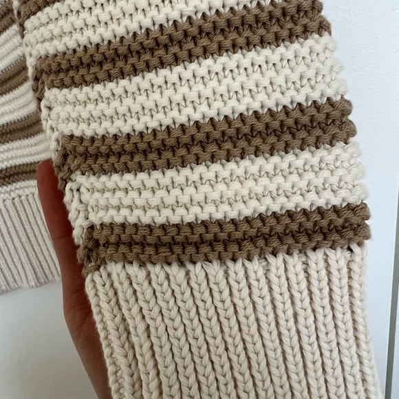 Ralph Lauren chunky knit sweater. Never worn. New with tags. - Picture 4 of 4